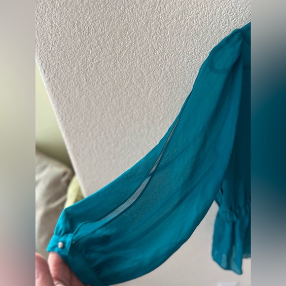 BCBGeneration Blouse - Picture 4 of 4